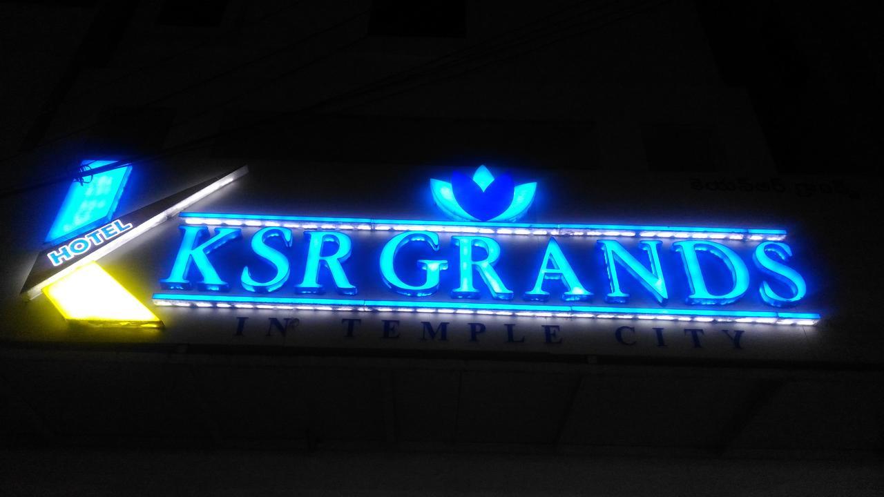 Ksr Grands Hotel Tirupati Buitenkant foto
